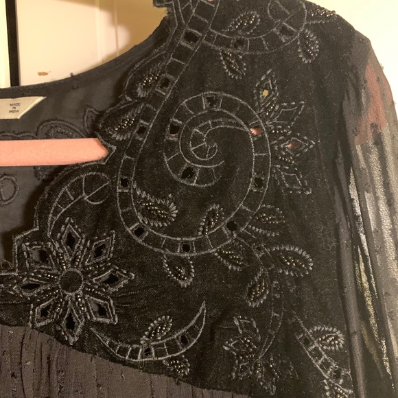 Black top - Picture 1 of 5